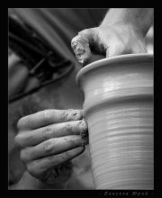 Pottery maker / ***