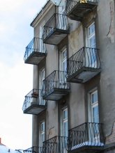 lonely balcony / ***