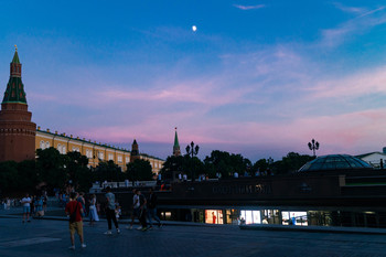 Evening Moscow / ***