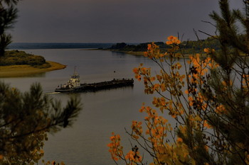 Mainly Cloudy. / ***