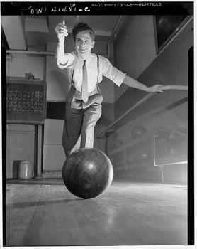 Rolling Bowls / 1944 black and white bowling alley KODAK gem