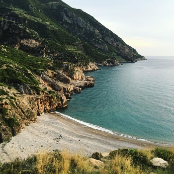 Nature / Beautiful sea meets with mountain