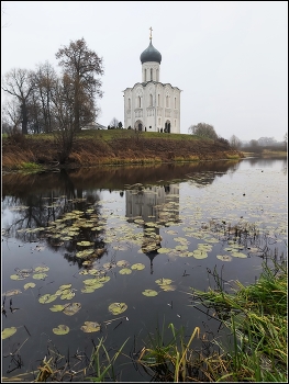 Church of the Intercession on the Nerl. / ***
