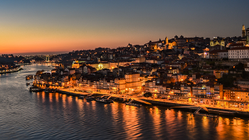 Vistas de Oporto-Portugal / Oporto panorámica al anochecer
