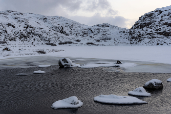 At the end of the earth / ...