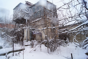 Snowstorm / ***