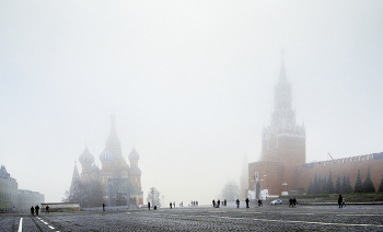 Red Square / ***