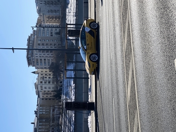 Taxi / ***