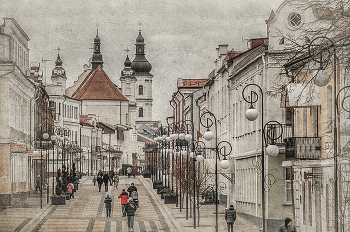 The streets of the old town / ***