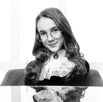 Evelina / ***