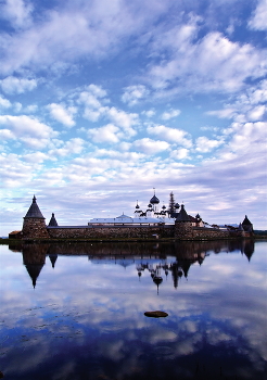 Solovki. Zwischen Himmel und Wasser... / Solowezki-Kloster am Weißen Meer.