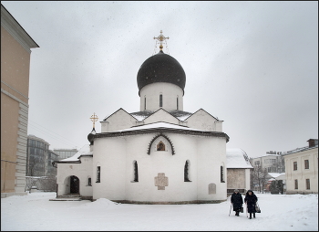 Cathedral / ***