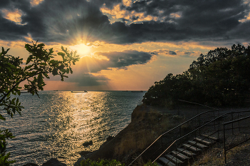 Evening at Sea / ***