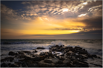 The Black Sea sunset / ***