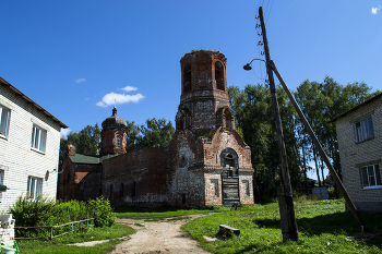 Church of the Assumption / ***