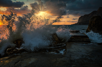 Sunset / ***