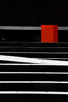 Red Cube / ***