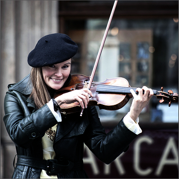 Street musician... / ***