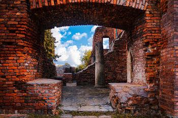 The Brest Fortress / ***