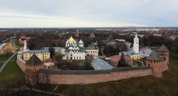 The Kremlin / ***