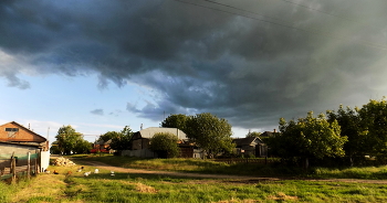 Outskirts ... / ***