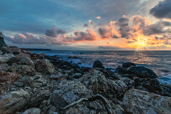 Evening at Sea / ***