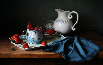 Strawberries / ***