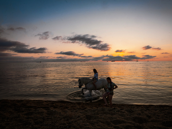 Evening at Sea / ***