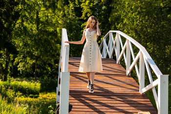 The new bridge / ***