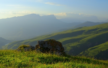Morning in the mountains / ***
