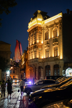 Baku / ***