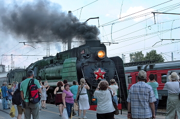 Arriving by train ... / ***