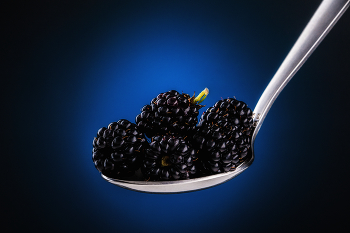 blackberry / ***