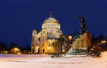 Kronstadt Naval Cathedral / ***