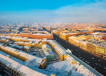 Roofs Of St. Petersburg / ***