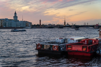 St. Petersburg Evening / ***
