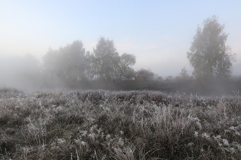 Fog dissipates / ***