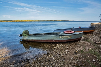 On the bank of the Volga / ***