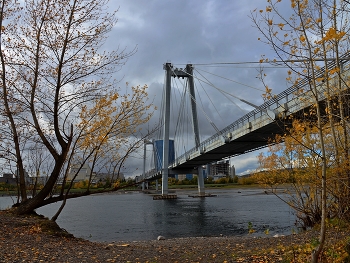 Autumn / ***