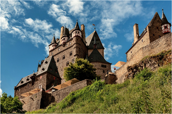 Eltz Castle / ***