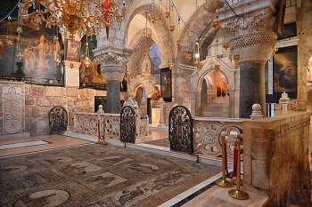 In the Temple of the Holy Sepulcher / ***