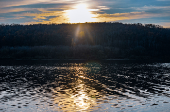 Sunset by the River / Nikon D 7000 Nikon 35 mm 1.8