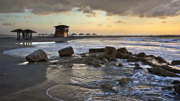 Evening beach / ***