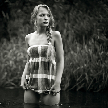 On the river / ***