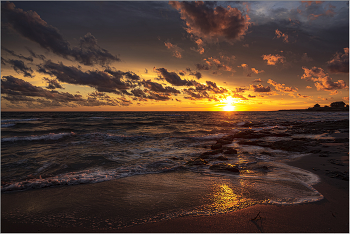 Sunset / ***