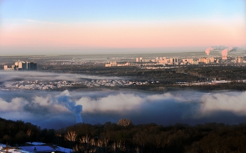 Fog dissipates / ***