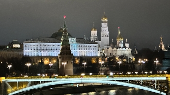 Night Kremlin / ***