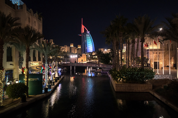 Burj Al Arab In UAE Colors / ***