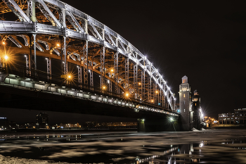 Bolsheokhtinsky Bridge / ***