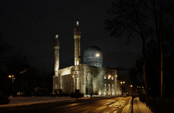 Mosque / ***